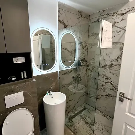 Aqua Apartment